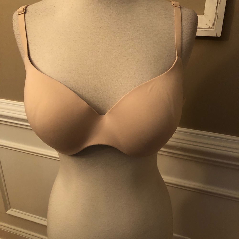 NWOT Victoria Secret Bra Size 38C